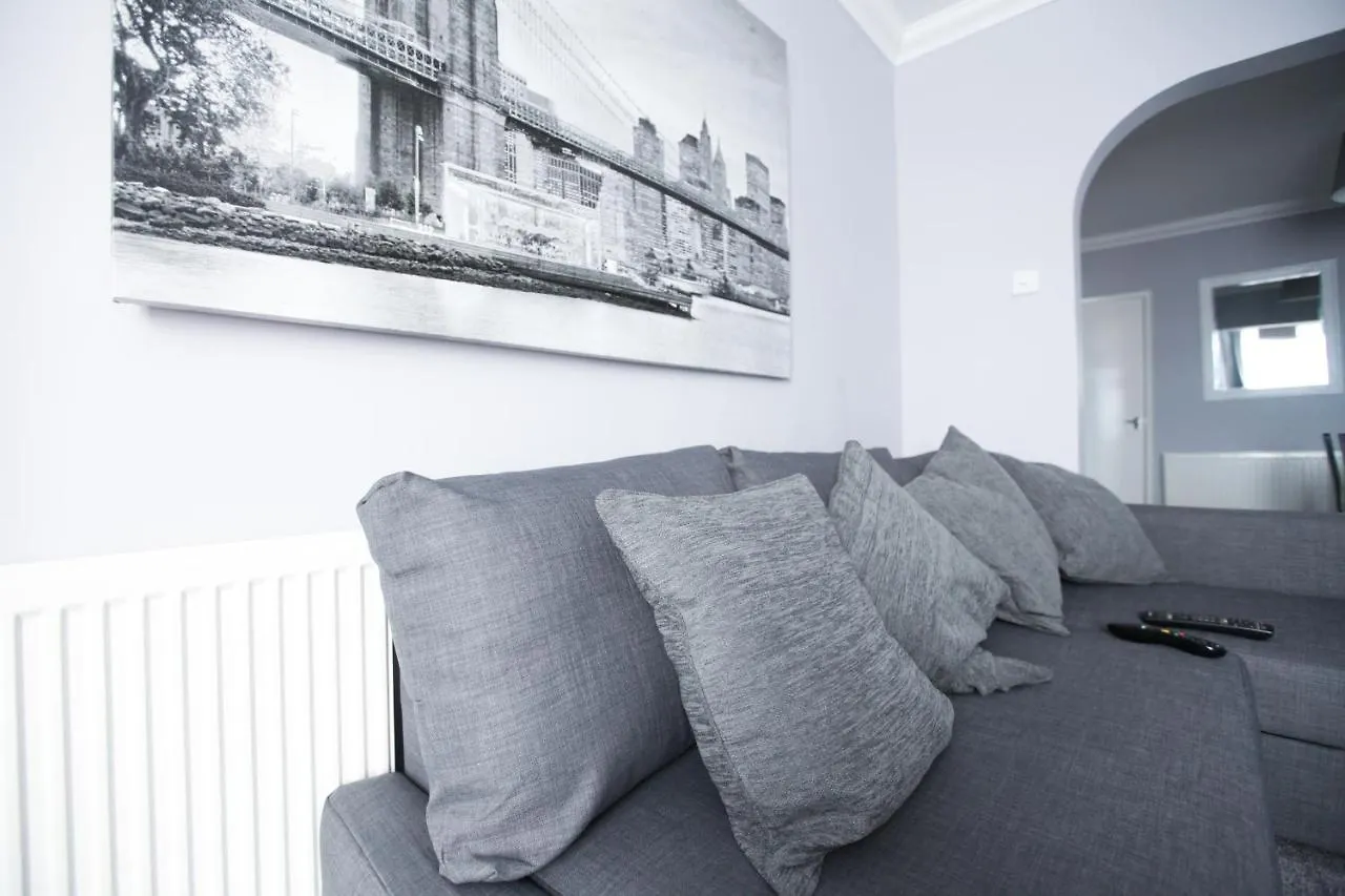 Honest Hospital House Apartment 1 Southampton